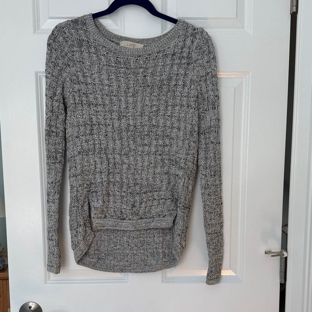LOFT Heathered Gray Crew Neck Sweater washable